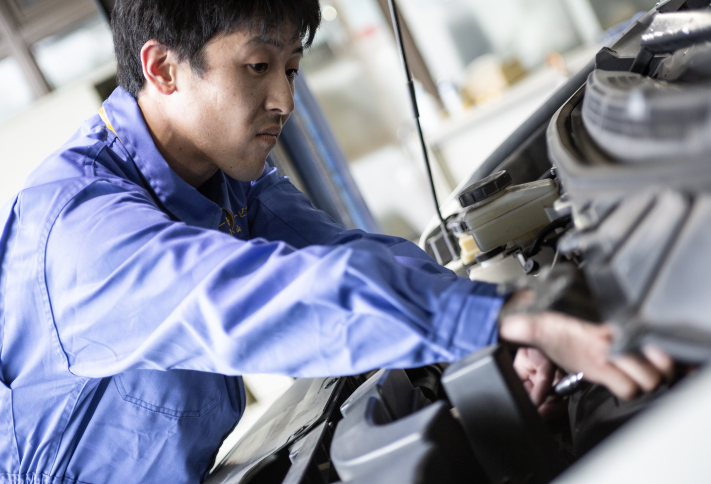 整備士3級以上　自動車整備士（メカニック職）